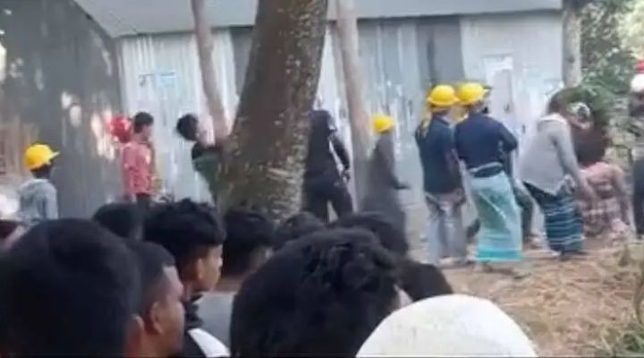 ভাঙ্গায় সাউন্ডবক্স বাজানোকে কেন্দ্র করে দুই গ্রামবাসীর সংঘর্ষ, আহত ২৫